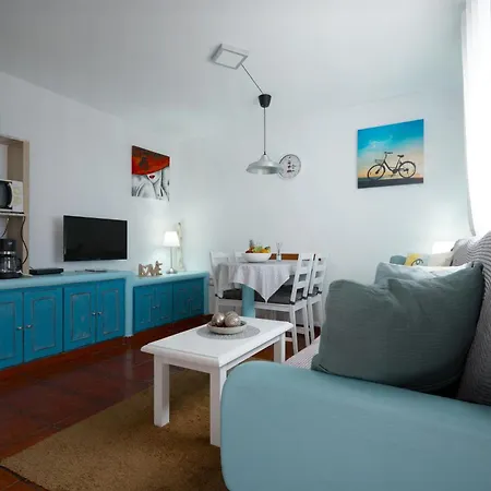 아파트 Marody House Atico B